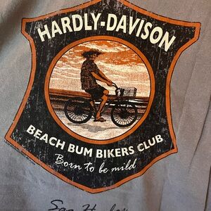 Hardly-Davison Graphic T-Shirt